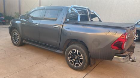 TOYOTA Hilux Caminhonete 2.8 16V SRX 4X4 TURBO DIESEL CABINE DUPLA AUTOM�TICO, Foto 8