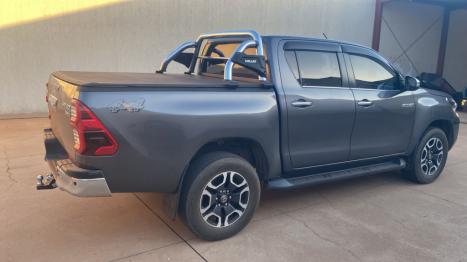 TOYOTA Hilux Caminhonete 2.8 16V SRX 4X4 TURBO DIESEL CABINE DUPLA AUTOM�TICO, Foto 10