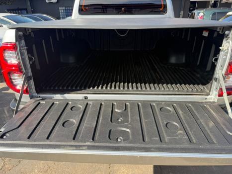 TOYOTA Hilux Caminhonete 2.8 16V SRX PLUS 4X4 TURBO DIESEL CABINE DUPLA AUTOM�TICO, Foto 5