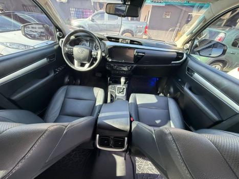 TOYOTA Hilux Caminhonete 2.8 16V SRX PLUS 4X4 TURBO DIESEL CABINE DUPLA AUTOM�TICO, Foto 8