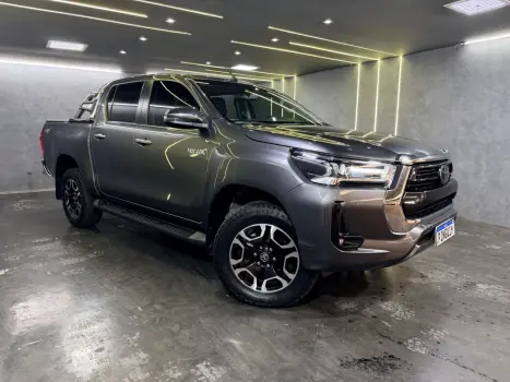 TOYOTA Hilux Caminhonete 2.8 16V SRX 4X4 TURBO DIESEL CABINE DUPLA AUTOM�TICO, Foto 8