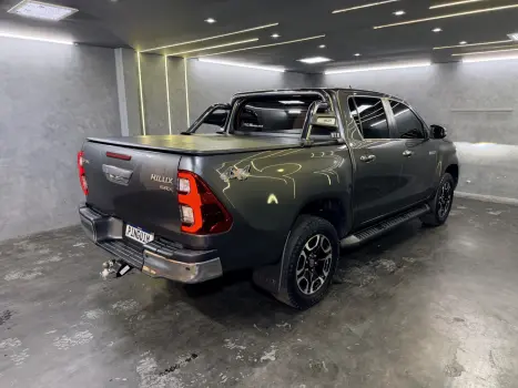 TOYOTA Hilux Caminhonete 2.8 16V SRX 4X4 TURBO DIESEL CABINE DUPLA AUTOM�TICO, Foto 13