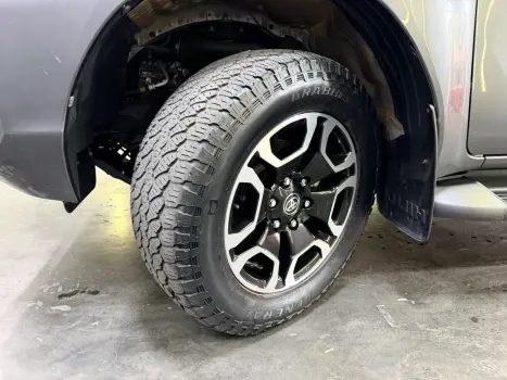 TOYOTA Hilux Caminhonete 2.8 16V SRX 4X4 TURBO DIESEL CABINE DUPLA AUTOM�TICO, Foto 28