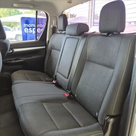 TOYOTA Hilux Caminhonete 2.8 16V 4P SR 4X4 DIESEL CABINE DUPLA AUTOM�TICO, Foto 13