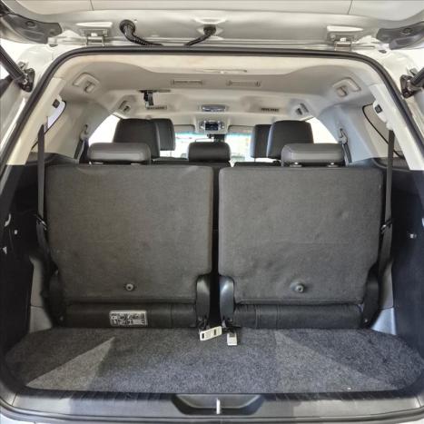TOYOTA Hilux Caminhonete 2.8 16V SRX 4X4 TURBO DIESEL CABINE DUPLA AUTOM�TICO, Foto 20