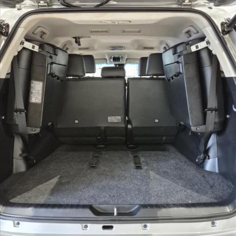 TOYOTA Hilux Caminhonete 2.8 16V SRX 4X4 TURBO DIESEL CABINE DUPLA AUTOM�TICO, Foto 21
