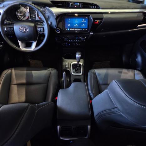 TOYOTA Hilux Caminhonete 2.8 16V SRX 4X4 TURBO DIESEL CABINE DUPLA AUTOM�TICO, Foto 11