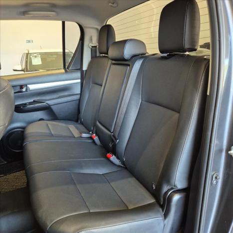 TOYOTA Hilux Caminhonete 2.8 16V SRX 4X4 TURBO DIESEL CABINE DUPLA AUTOM�TICO, Foto 15