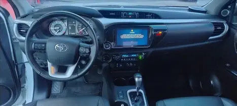TOYOTA Hilux Caminhonete 2.8 16V SRX 4X4 TURBO DIESEL CABINE DUPLA AUTOM�TICO, Foto 7
