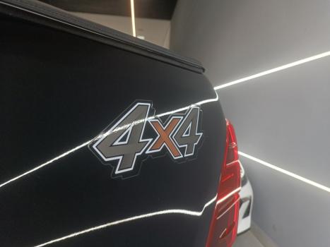 TOYOTA Hilux Caminhonete 2.8 16V SRX PLUS 4X4 TURBO DIESEL CABINE DUPLA AUTOM�TICO, Foto 4