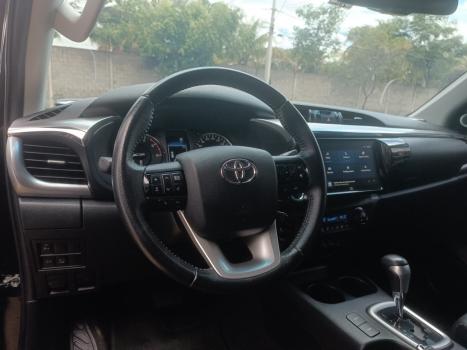TOYOTA Hilux Caminhonete 2.8 16V SRX PLUS 4X4 TURBO DIESEL CABINE DUPLA AUTOM�TICO, Foto 10