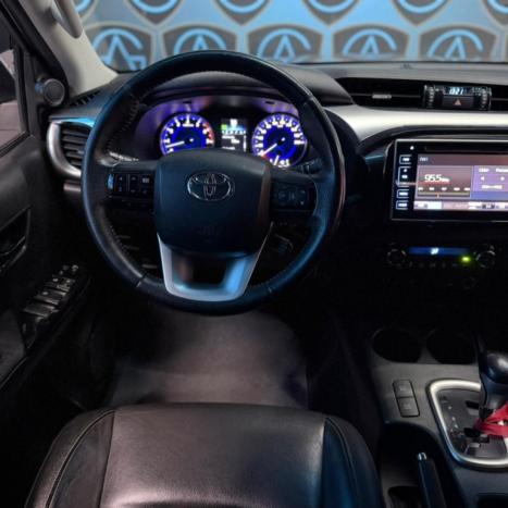 TOYOTA Hilux Caminhonete 2.7 16V 4P SRV FLEX CABINE DUPLA AUTOM�TICO, Foto 9