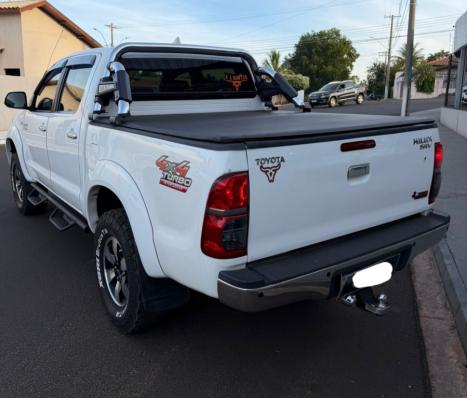 TOYOTA Hilux Caminhonete 3.0 4P 4X4 SRV TURBO DIESEL CABINE DUPLA AUTOM�TICO, Foto 8