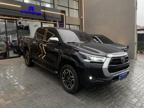 TOYOTA Hilux Caminhonete 2.8 16V SRX 4X4 TURBO DIESEL CABINE DUPLA AUTOM�TICO, Foto 2