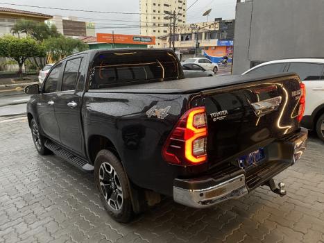 TOYOTA Hilux Caminhonete 2.8 16V SRX 4X4 TURBO DIESEL CABINE DUPLA AUTOM�TICO, Foto 5
