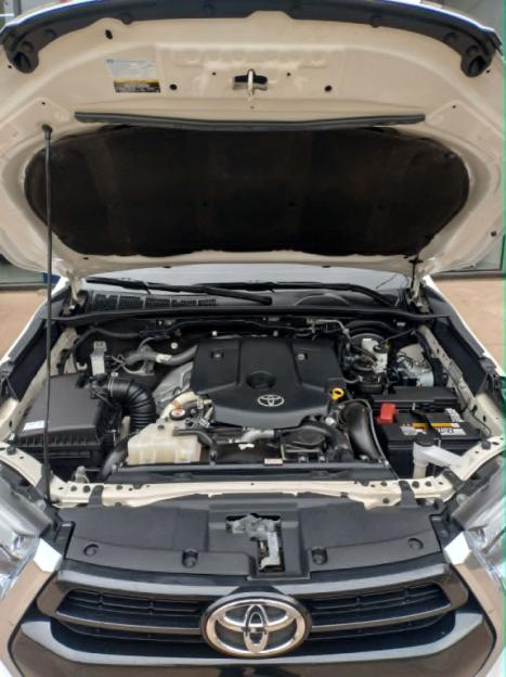 TOYOTA Hilux Caminhonete 2.8 16V SRV 4X4 DIESEL CABINE DUPLA AUTOM�TICO, Foto 2