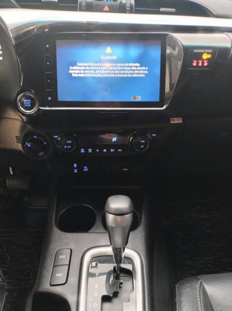 TOYOTA Hilux Caminhonete 2.8 16V SRV 4X4 DIESEL CABINE DUPLA AUTOM�TICO, Foto 13