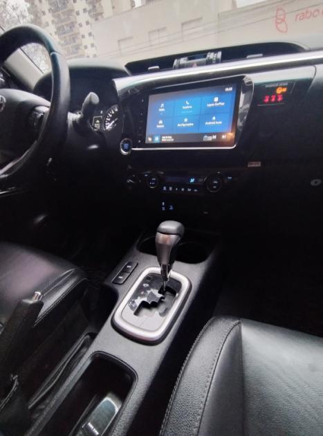 TOYOTA Hilux Caminhonete 2.8 16V SRV 4X4 DIESEL CABINE DUPLA AUTOM�TICO, Foto 16
