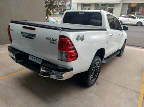 TOYOTA Hilux Caminhonete 2.8 16V SRV 4X4 DIESEL CABINE DUPLA AUTOM�TICO, Foto 17