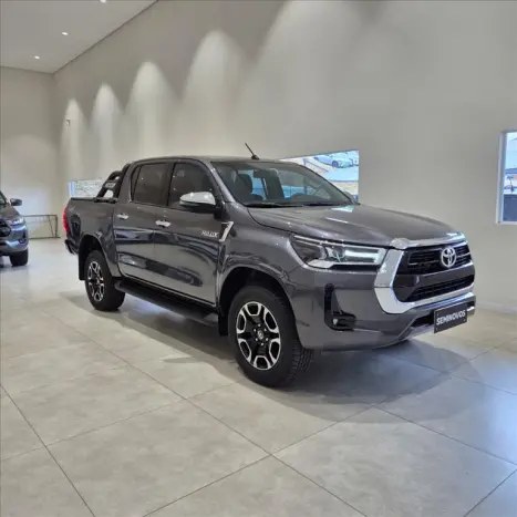 TOYOTA Hilux Caminhonete 2.8 16V SRV 4X4 DIESEL CABINE DUPLA AUTOM�TICO, Foto 1