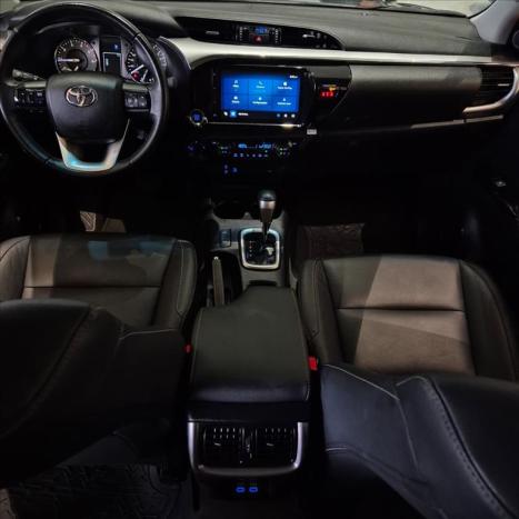 TOYOTA Hilux Caminhonete 2.8 16V SRV 4X4 DIESEL CABINE DUPLA AUTOM�TICO, Foto 12