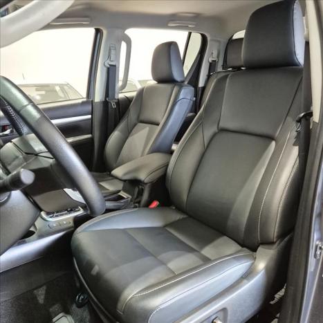 TOYOTA Hilux Caminhonete 2.8 16V SRV 4X4 DIESEL CABINE DUPLA AUTOM�TICO, Foto 14
