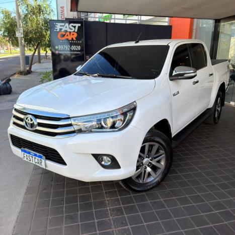 TOYOTA Hilux Caminhonete 2.8 16V SRX 4X4 DIESEL CABINE DUPLA AUTOM�TICO, Foto 2