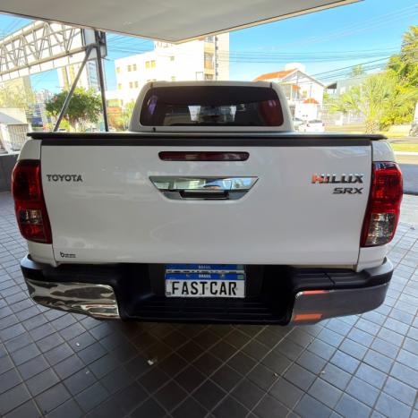 TOYOTA Hilux Caminhonete 2.8 16V SRX 4X4 DIESEL CABINE DUPLA AUTOM�TICO, Foto 8
