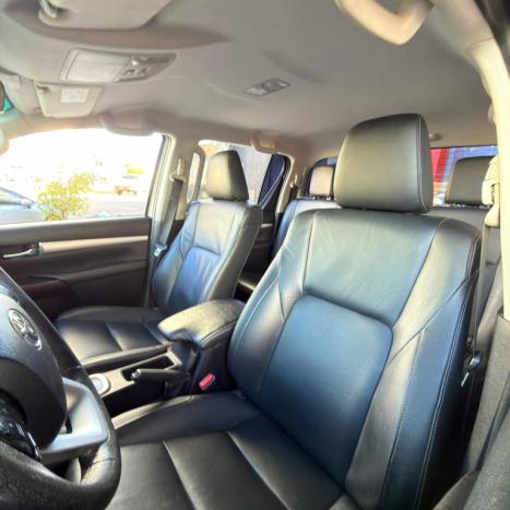 TOYOTA Hilux Caminhonete 2.8 16V SRX 4X4 DIESEL CABINE DUPLA AUTOM�TICO, Foto 11