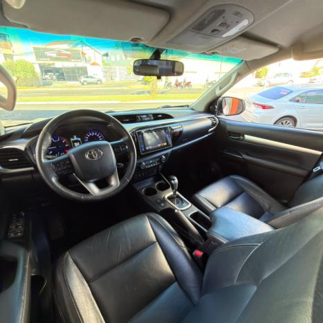 TOYOTA Hilux Caminhonete 2.8 16V SRX 4X4 DIESEL CABINE DUPLA AUTOM�TICO, Foto 12