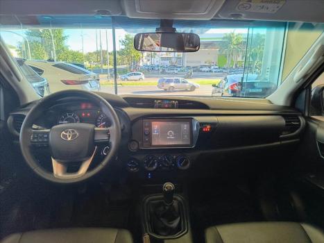 TOYOTA Hilux Caminhonete 2.8 16V 4P POWER PACK TURBO DIESEL 4X4 CABINE DUPLA, Foto 6