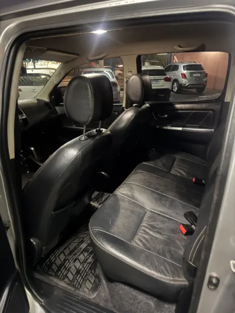 TOYOTA Hilux Caminhonete 3.0 4P 4X4 TURBO DIESEL CABINE DUPLA LIMITED EDITION AUTOM�TICO, Foto 4