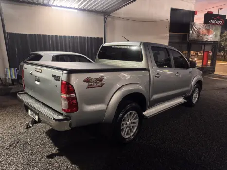 TOYOTA Hilux Caminhonete 3.0 4P 4X4 TURBO DIESEL CABINE DUPLA LIMITED EDITION AUTOM�TICO, Foto 2