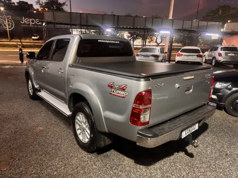 TOYOTA Hilux Caminhonete 3.0 4P 4X4 TURBO DIESEL CABINE DUPLA LIMITED EDITION AUTOM�TICO, Foto 9