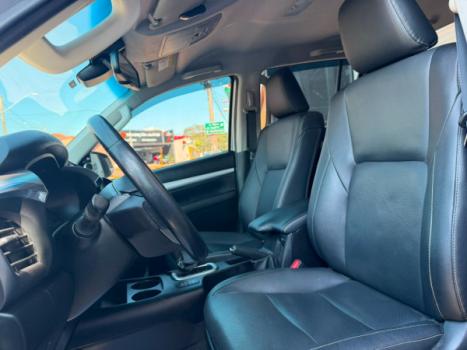 TOYOTA Hilux Caminhonete 2.8 16V SRX 4X4 DIESEL CABINE DUPLA AUTOM�TICO, Foto 12