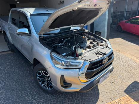 TOYOTA Hilux Caminhonete 2.8 16V SRX 4X4 DIESEL CABINE DUPLA AUTOM�TICO, Foto 19