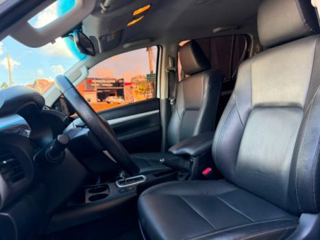 TOYOTA Hilux Caminhonete 2.8 16V SRV 4X4 DIESEL CABINE DUPLA AUTOM�TICO, Foto 12