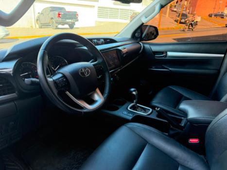 TOYOTA Hilux Caminhonete 2.8 16V SRV 4X4 DIESEL CABINE DUPLA AUTOM�TICO, Foto 14