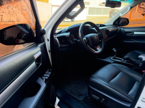 TOYOTA Hilux Caminhonete 2.8 16V SRV 4X4 DIESEL CABINE DUPLA AUTOM�TICO, Foto 16