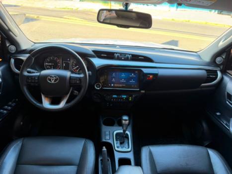 TOYOTA Hilux Caminhonete 2.8 16V SRV 4X4 DIESEL CABINE DUPLA AUTOM�TICO, Foto 17