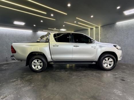 TOYOTA Hilux Caminhonete 2.7 16V 4P SR FLEX CABINE DUPLA AUTOM�TICO, Foto 3