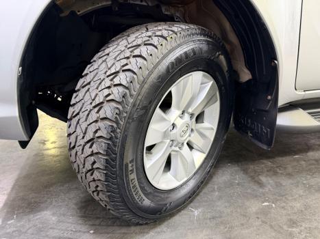 TOYOTA Hilux Caminhonete 2.7 16V 4P SR FLEX CABINE DUPLA AUTOM�TICO, Foto 14