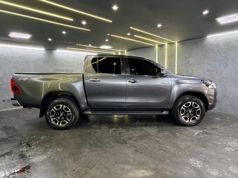 TOYOTA Hilux Caminhonete 2.8 16V SRX 4X4 DIESEL CABINE DUPLA AUTOM�TICO, Foto 3