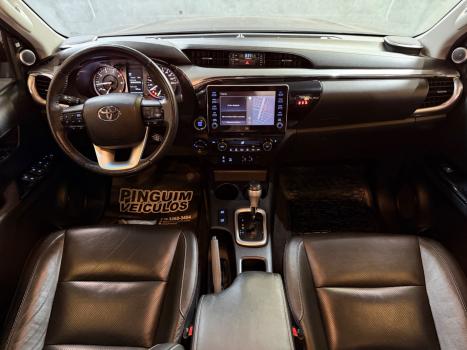 TOYOTA Hilux Caminhonete 2.8 16V SRX 4X4 DIESEL CABINE DUPLA AUTOM�TICO, Foto 9