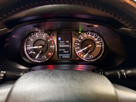 TOYOTA Hilux Caminhonete 2.8 16V SRX 4X4 DIESEL CABINE DUPLA AUTOM�TICO, Foto 13