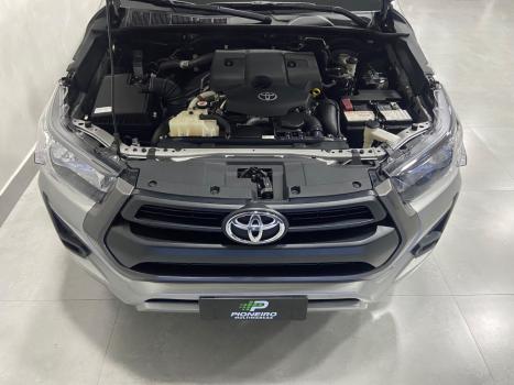 TOYOTA Hilux Caminhonete 2.8 16V 4P SR 4X4 DIESEL CABINE DUPLA AUTOM�TICO, Foto 12