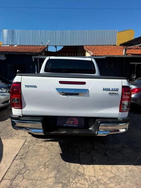 TOYOTA Hilux Caminhonete 2.8 16V SRV 4X4 DIESEL CABINE DUPLA AUTOM�TICO, Foto 5