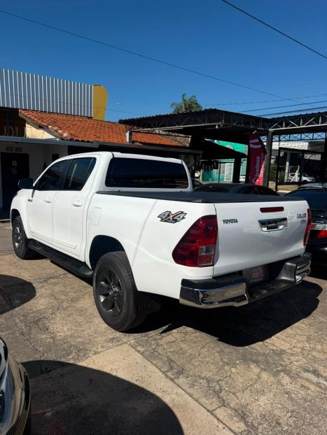 TOYOTA Hilux Caminhonete 2.8 16V SRV 4X4 DIESEL CABINE DUPLA AUTOM�TICO, Foto 6