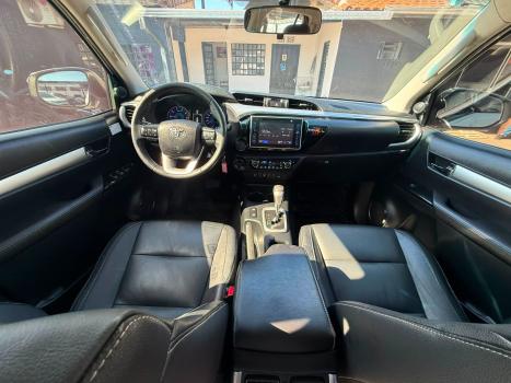 TOYOTA Hilux Caminhonete 2.8 16V SRV 4X4 DIESEL CABINE DUPLA AUTOM�TICO, Foto 7
