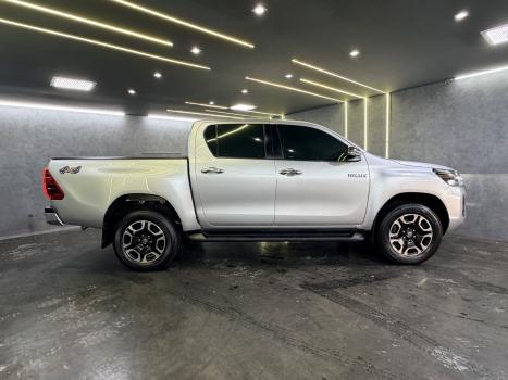 TOYOTA Hilux Caminhonete 2.8 16V SRV 4X4 DIESEL CABINE DUPLA AUTOM�TICO, Foto 3